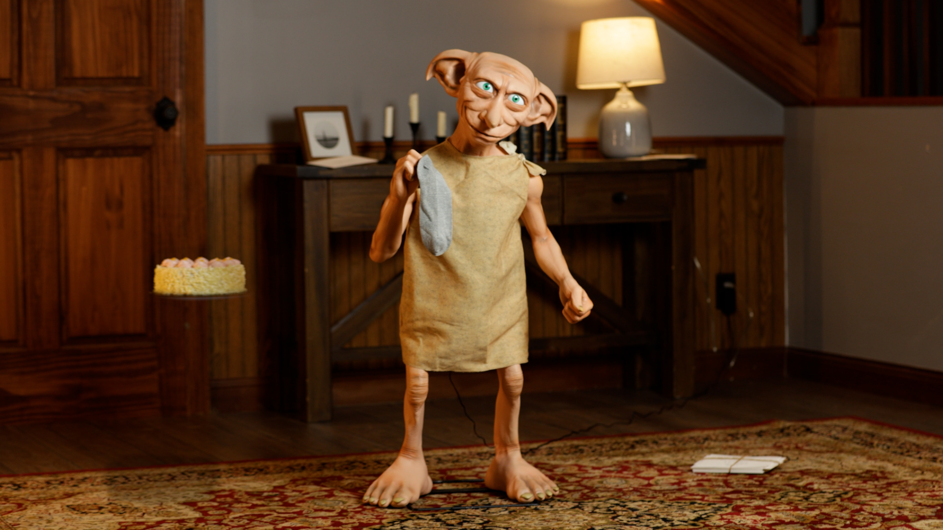 GEM558185 Dobby Animatronic